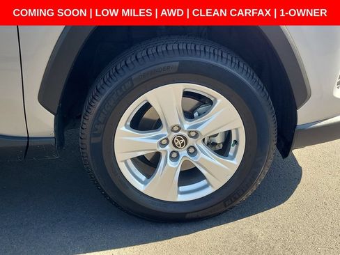 Used 2021 Toyota RAV4 XLE w/ Carpet Mat Package (TMS) AWD/4WD image 7