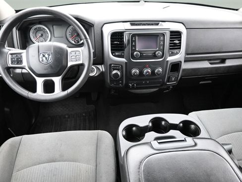 Used 2022 RAM 1500 Classic SLT w/ Protection Group AWD/4WD image 8