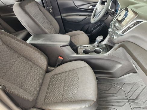 Certified 2024 Chevrolet Equinox LT FWD image 14