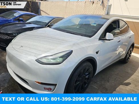Used 2024 Tesla Model Y Long Range image 1