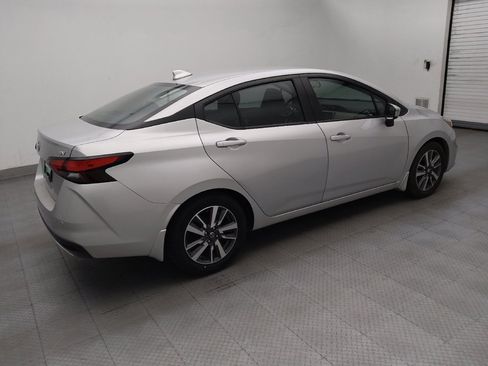 Used 2020 Nissan Versa SV FWD image 10