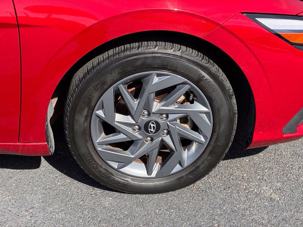 Used 2024 Hyundai Elantra SEL FWD image 48