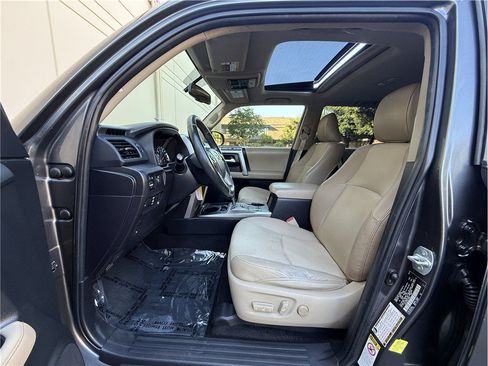 Used 2016 Toyota 4Runner 2WD image 10