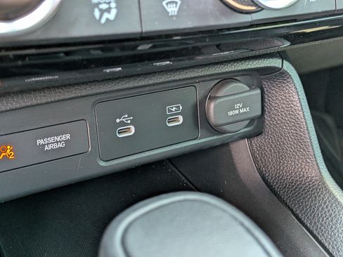 Used 2025 Honda Civic Sport image 32