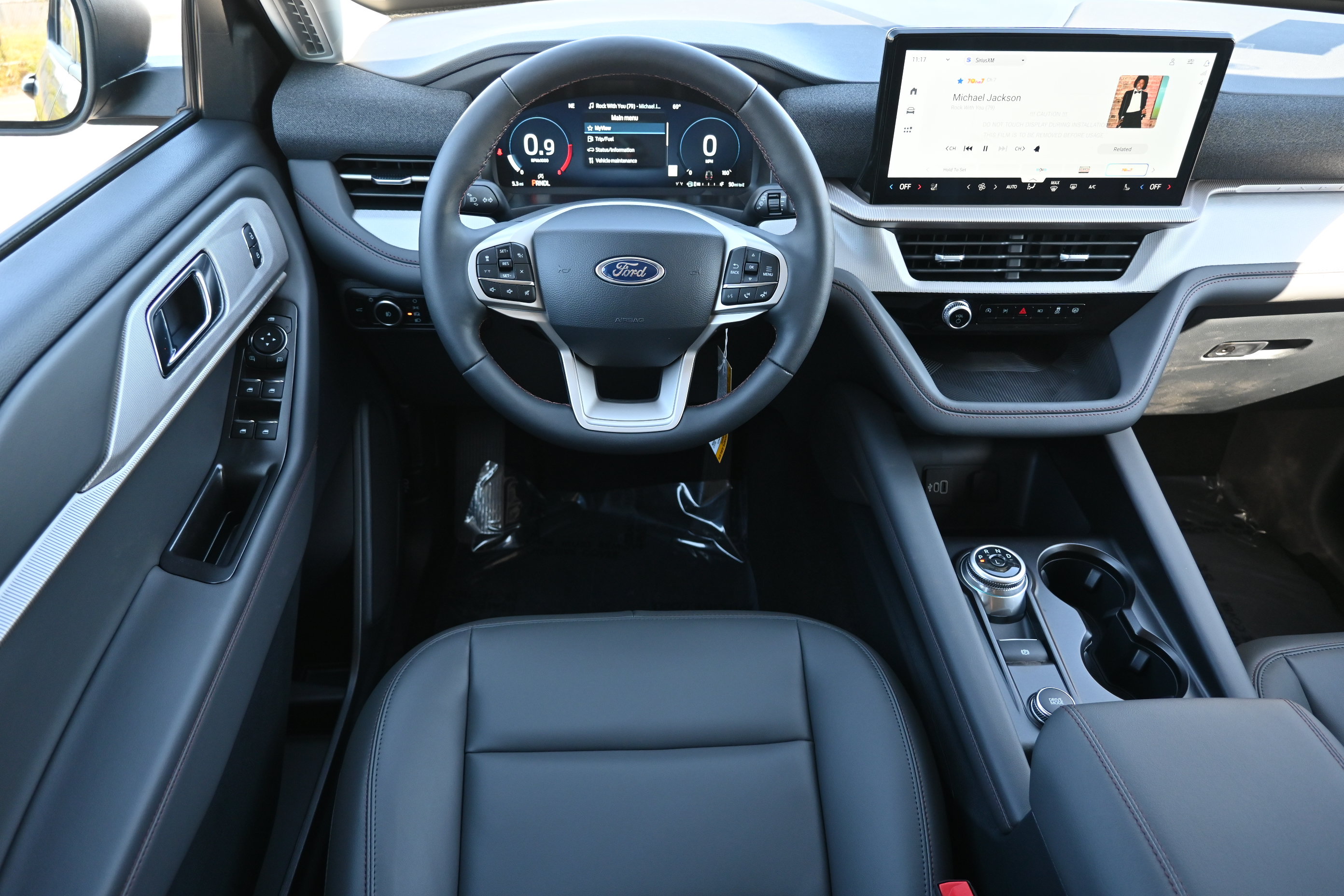 New 2026 Ford Explorer Active w/ Active Comfort Package RWD image 18