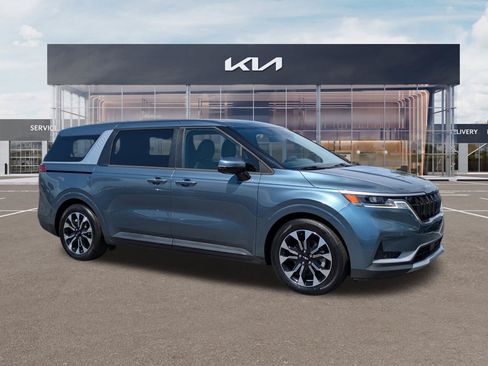 Certified 2023 Kia Carnival EX FWD image 2