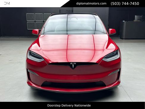 Used 2023 Tesla Model X image 11