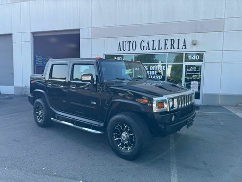 Used 2005 HUMMER H2 SUT w/ Preferred Equipment Group AWD/4WD image 6