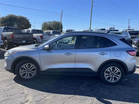 Certified 2022 Ford Escape SEL w/ Technology Package image 6