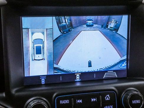 Used 2018 GMC Terrain Denali w/ Advanced Safety Package image 23