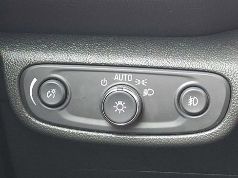 Used 2021 Chevrolet TrailBlazer LT w/ Driver Confidence Package FWD image 25