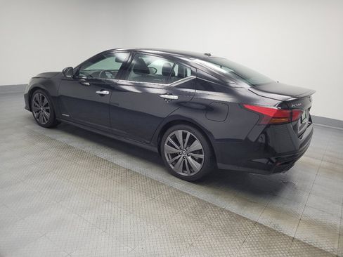Used 2019 Nissan Altima 2.0 Edition One image 3