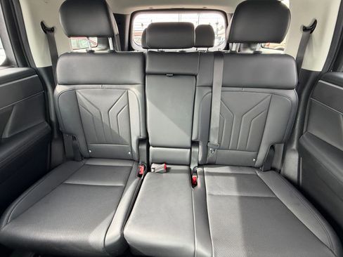 Used 2025 Hyundai Santa Fe SEL AWD/4WD image 39