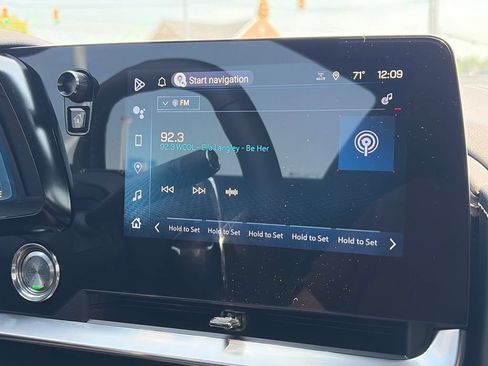 Used 2025 Chevrolet Corvette Stingray Preferred Cpe RWD image 21