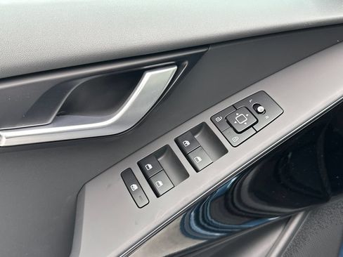 New 2026 Kia Niro Wind w/ Wind Preserve Package FWD image 18
