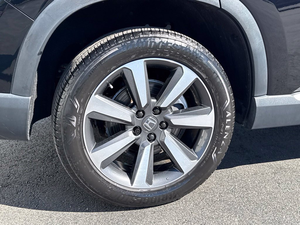 Used 2023 Honda Pilot Touring image 9