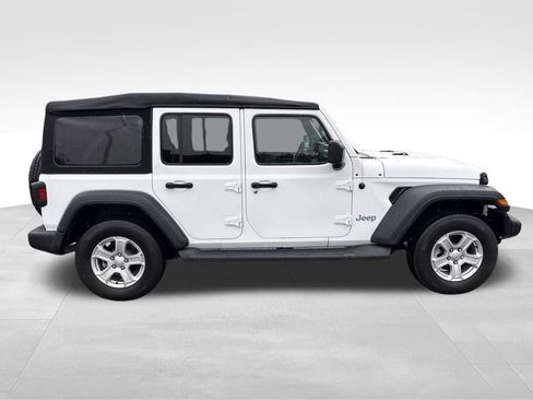 Used 2019 Jeep Wrangler Unlimited Sport AWD/4WD image 6
