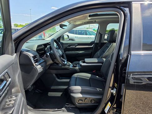 New 2026 GMC Terrain Denali w/ LPO, Floor Liner Package AWD/4WD image 7