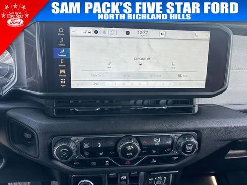 Used 2024 Jeep Wrangler Unlimited w/ Convenience Group image 27