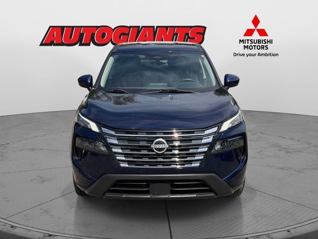 Used 2024 Nissan Rogue SV AWD/4WD image 8