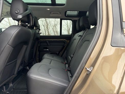 Certified 2025 Land Rover Defender 110 S AWD/4WD image 13