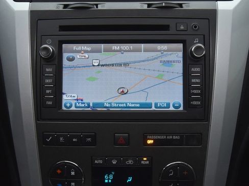 Used 2010 Chevrolet Traverse LT w/ Personal Connectivity Package AWD/4WD image 12