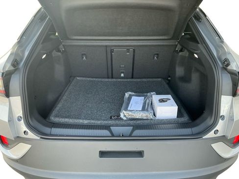 New 2026 Volkswagen ID.4 Pro S image 21
