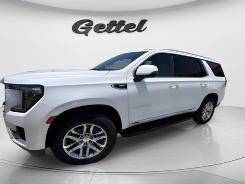 Used 2022 GMC Yukon SLT w/ SLT Luxury Package AWD/4WD image 4