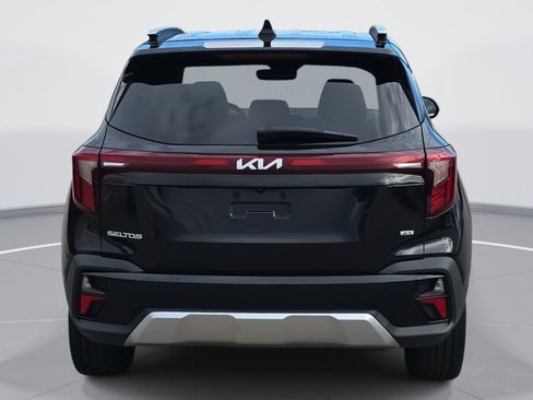 Used 2024 Kia Seltos SX w/ SX Sunroof Package image 6
