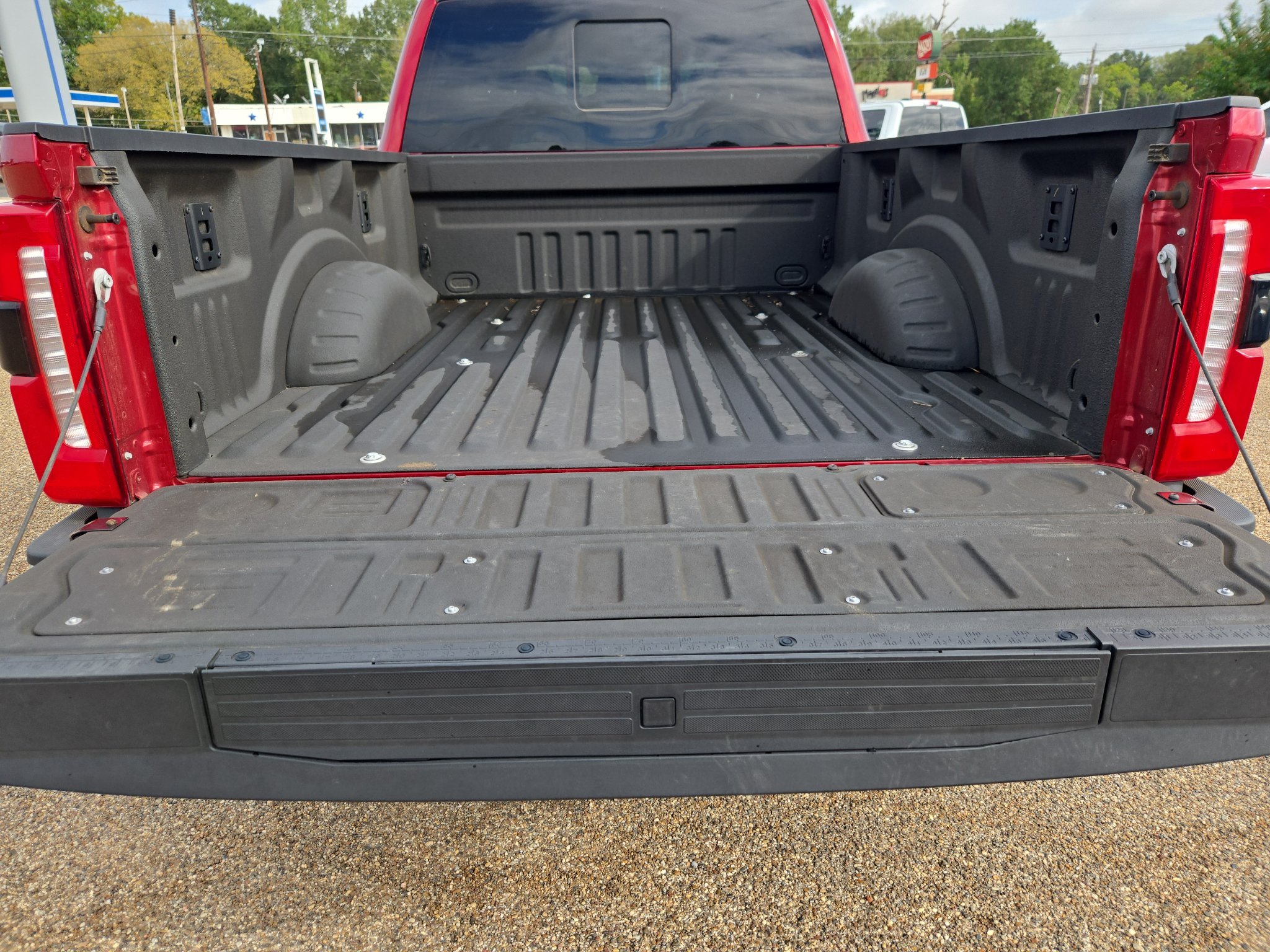 Used 2025 Ford F250 Lariat w/ Lariat Ultimate Package AWD/4WD image 12