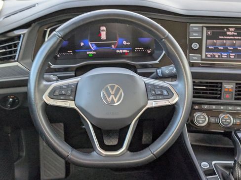 Used 2023 Volkswagen Jetta SE FWD image 14
