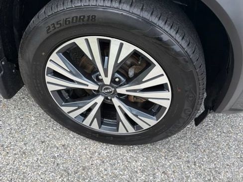Used 2022 Nissan Rogue SV AWD/4WD image 11