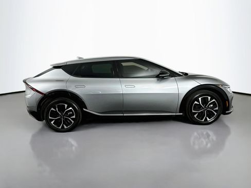 Used 2022 Kia EV6 Wind w/ Wind Technology Package AWD/4WD image 8