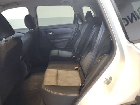 Used 2024 Nissan Rogue SV AWD/4WD image 14