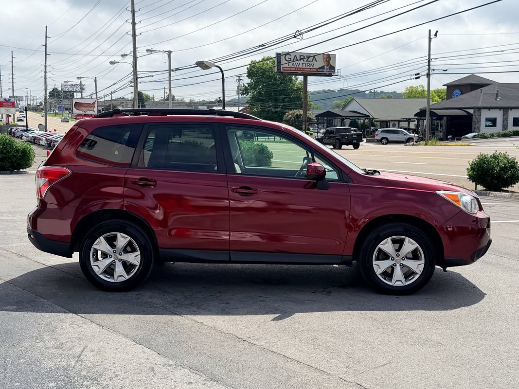 Used 2016 Subaru Forester 2.5i Premium w/ All-Weather Package AWD/4WD image 7