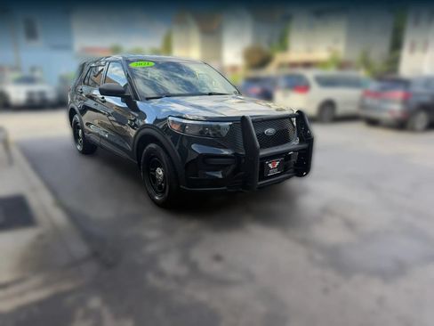 Used 2021 Ford Explorer 4WD Police Interceptor image 2