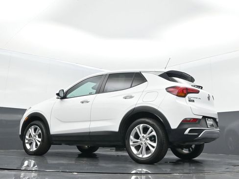 Used 2023 Buick Encore GX Preferred w/ Cold Weather Comfort Package image 17