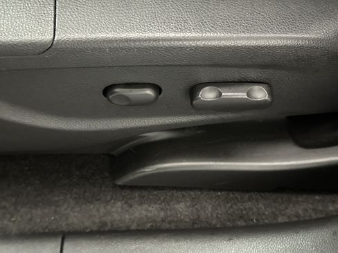 Used 2016 Buick Encore FWD image 18