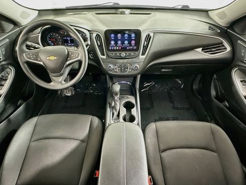 Used 2024 Chevrolet Malibu LT FWD image 12