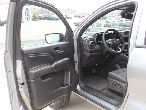 New 2026 Chevrolet Colorado Trail Boss w/ Midnight Edition image 8
