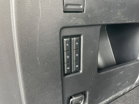 Used 2024 Ford Expedition XLT image 36