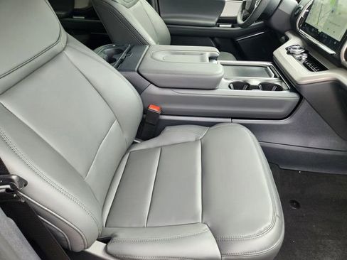 New 2026 Ford Expedition Active RWD image 14