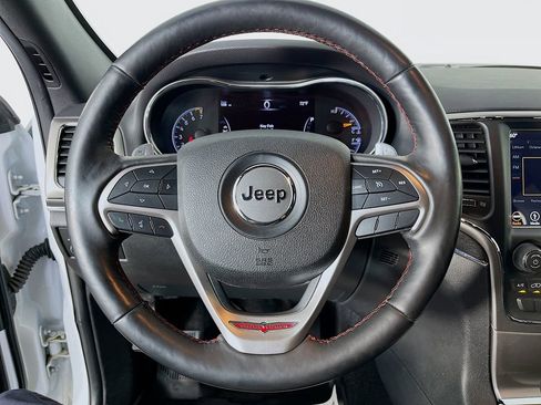 Used 2018 Jeep Grand Cherokee Trailhawk w/ Trailhawk Luxury Group AWD/4WD image 11