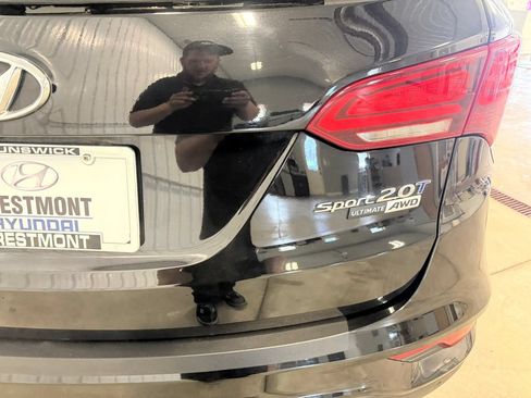 Used 2017 Hyundai Santa Fe Sport w/ 2.0T Ultimate Tech Package 05 AWD/4WD image 13