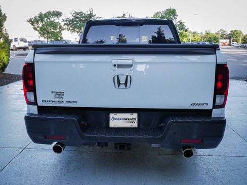 Used 2022 Honda Ridgeline Black Edition image 10