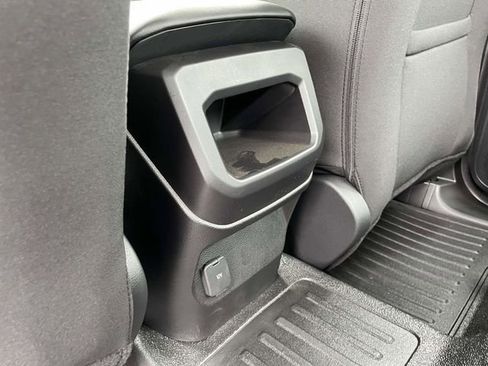 New 2025 Ford Ranger XL image 6