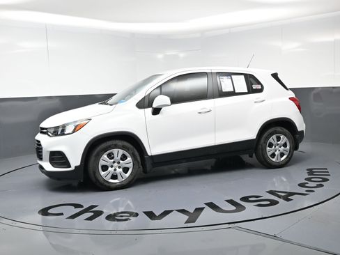 Used 2019 Chevrolet Trax LS FWD image 12