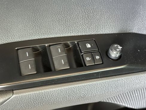 New 2026 Toyota Camry SE image 12