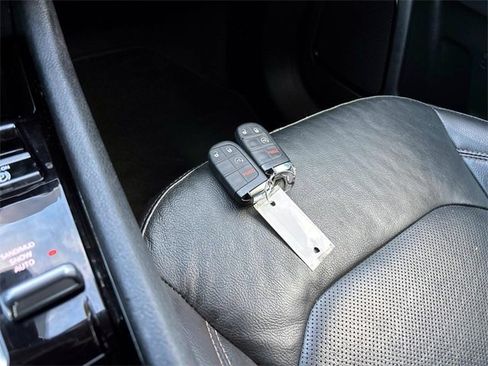 Used 2022 Jeep Compass Limited image 21