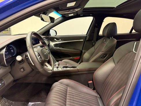 Used 2025 Genesis G70 3.3T Advanced image 12